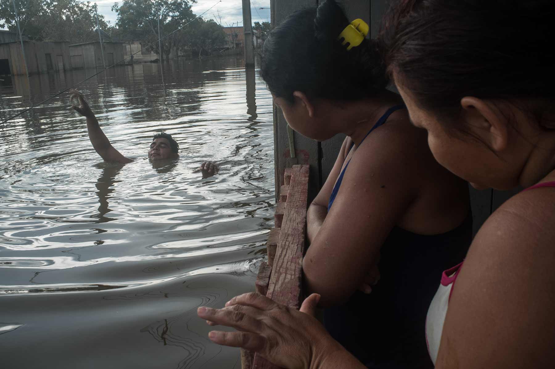 Amazon flooding - displaced people
