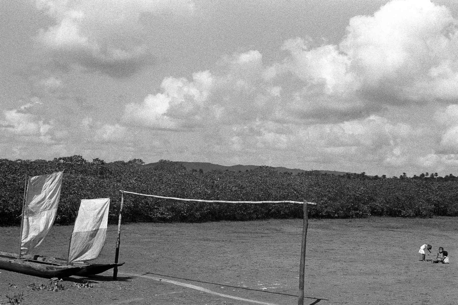 Soccer-field-boat-p0040135.jpg